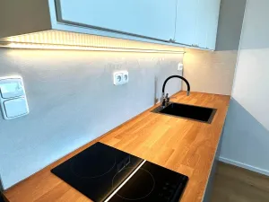Pronájem bytu 1+kk, Praha, Kyselova, 23 m2