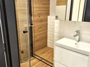 Pronájem bytu 1+kk, Praha, Kyselova, 28 m2