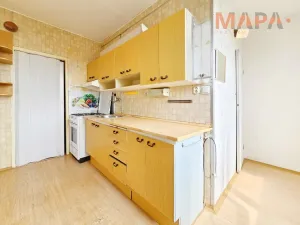 Prodej bytu 3+1, Klášterec nad Ohří, Školní, 63 m2