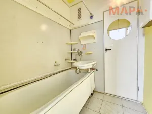 Prodej bytu 3+1, Klášterec nad Ohří, Školní, 63 m2