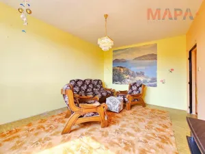 Prodej bytu 3+1, Klášterec nad Ohří, Školní, 63 m2