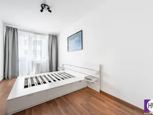 Pronájem bytu 3+kk, Praha, Rižská, 75 m2