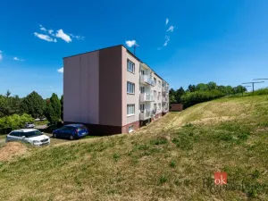 Prodej bytu 3+1, Zvoleněves, 71 m2