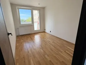 Prodej bytu 3+1, Bohumín, Tovární, 71 m2