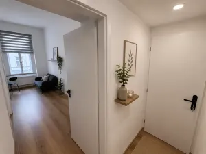 Pronájem bytu 1+kk, Praha - Vinohrady, Velehradská, 25 m2