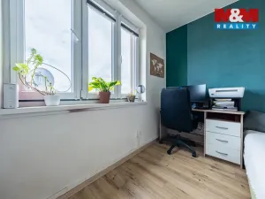 Prodej bytu 4+1, Větrušice, Jižní, 74 m2