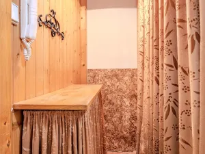 Prodej bytu 4+1, Broumov, U Větrolamu, 77 m2