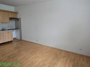 Pronájem bytu 1+kk, Brno - Komín, Součkova, 32 m2