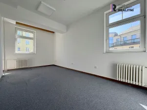Pronájem kanceláře, Karlovy Vary, T. G. Masaryka, 35 m2