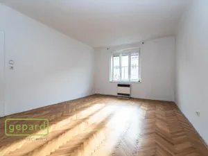Prodej bytu 1+1, Praha - Holešovice, Osadní, 53 m2