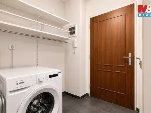 Pronájem bytu 1+kk, Praha - Žižkov, Bořivojova, 33 m2