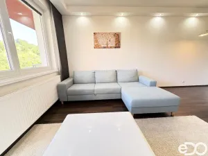 Pronájem bytu 2+kk, Praha, Modenská, 60 m2