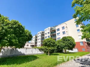 Prodej bytu 2+kk, Praha - Hlubočepy, Voskovcova, 51 m2