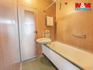 Prodej bytu 3+1, Kladno - Kročehlavy, Děčínská, 76 m2