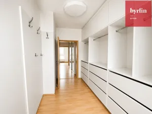 Pronájem bytu 4+kk, Opava, Krnovská, 130 m2