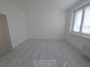 Pronájem bytu 2+1, Krnov - Pod Cvilínem, SPC S, 58 m2