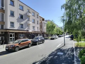 Pronájem bytu 3+kk, Praha - Břevnov, Ve Střešovičkách, 81 m2