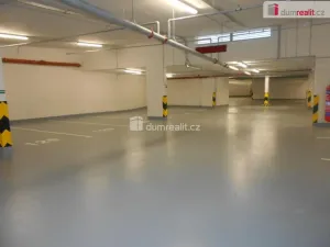 Pronájem bytu 2+kk, Praha - Horní Měcholupy, Modenská, 81 m2