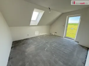 Prodej rodinného domu, Svárov, Pod Větrolamem, 155 m2