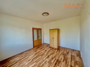 Prodej bytu 2+1, Kadaň, Chomutovská, 56 m2
