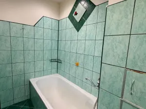Prodej bytu 2+1, Kadaň, Chomutovská, 56 m2
