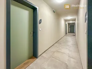 Pronájem bytu 2+kk, Praha - Černý Most, Arnošta Valenty, 35 m2