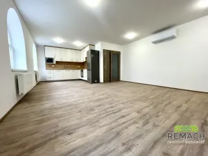 Pronájem bytu 4+kk, Uherské Hradiště, Mlýnská, 100 m2