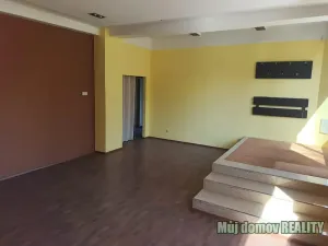 Pronájem kanceláře, Praha - Horní Počernice, 121 m2