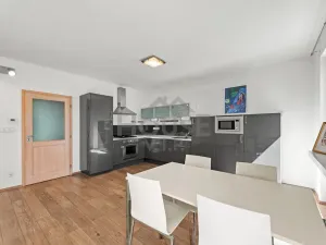 Prodej bytu 3+kk, Praha - Smíchov, Na Hřebenkách, 85 m2