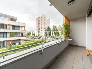 Pronájem bytu 1+kk, Praha - Střížkov, Bešťákova, 40 m2