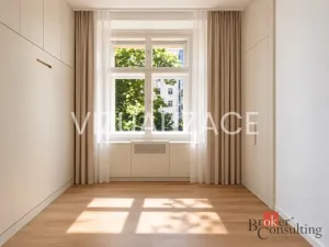 Prodej bytu 1+kk, Praha - Vinohrady, náměstí Jiřího z Lobkovic, 44 m2