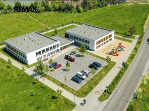 Prodej komerčního pozemku, Hovorčovice, 5254 m2