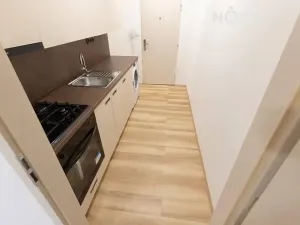 Pronájem bytu 1+1, Zlín, Družstevní, 35 m2