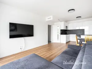 Pronájem bytu 2+kk, Praha - Hloubětín, Sobí, 55 m2