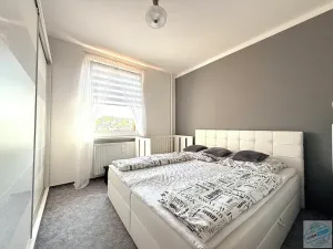 Prodej bytu 3+1, Bruntál, U Rybníka, 68 m2