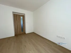 Pronájem bytu 2+1, Břeclav, Smetanovo nábřeží, 56 m2