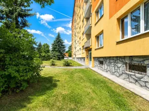 Prodej bytu 2+1, Chomutov, Pod Břízami, 51 m2
