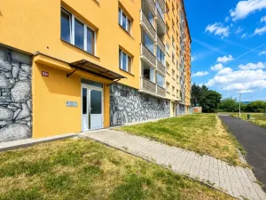 Prodej bytu 2+1, Chomutov, Pod Břízami, 51 m2