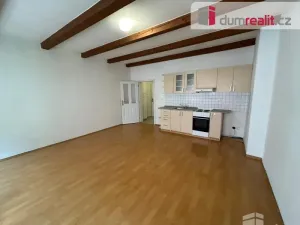 Pronájem bytu 1+kk, Kolín - Kolín I, Karlova, 35 m2