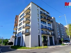 Pronájem bytu 2+kk, Praha - Hloubětín, Kardašovská, 39 m2
