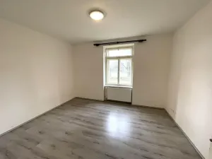 Pronájem bytu 2+kk, Plzeň - Malesice, Malesická náves, 56 m2
