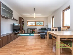 Pronájem bytu 3+kk, Praha, Nehvizdská, 69 m2