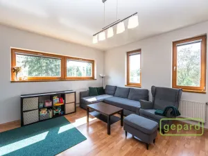 Pronájem bytu 3+kk, Praha, Nehvizdská, 69 m2