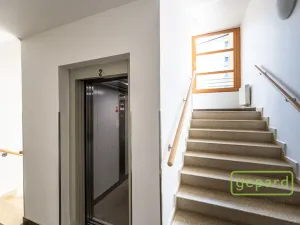 Pronájem bytu 3+kk, Praha, Nehvizdská, 69 m2