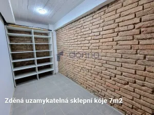 Pronájem bytu 2+kk, Praha, Humpolecká, 43 m2