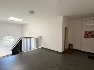 Pronájem bytu 2+kk, Praha - Hlubočepy, Voskovcova, 45 m2