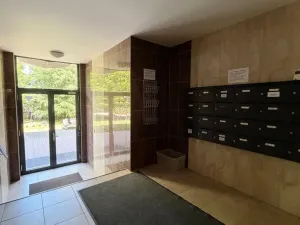 Pronájem bytu 2+kk, Praha - Hlubočepy, Voskovcova, 45 m2
