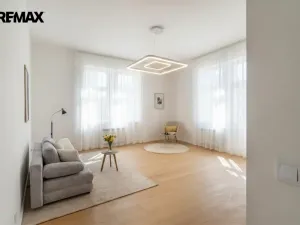 Pronájem bytu 2+1, Praha - Vinohrady, Korunní, 67 m2