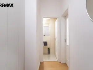 Pronájem bytu 2+kk, Praha - Vinohrady, Korunní, 65 m2