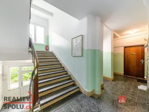 Pronájem bytu 2+kk, Praha - Podolí, Dvorecké náměstí, 43 m2